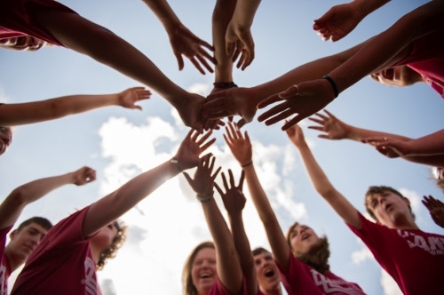 Honors student in team building exercise